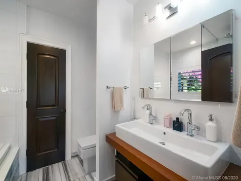 427 Giralda Avenue Coral Gables FL 33134