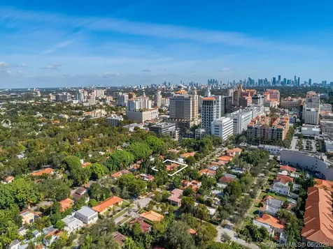 427 Giralda Avenue Coral Gables FL 33134