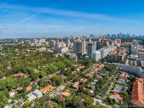 427 Giralda Avenue Coral Gables FL 33134