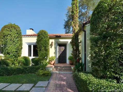 427 Giralda Avenue Coral Gables FL 33134