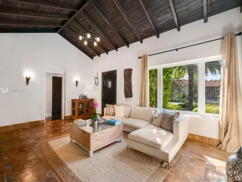 427 Giralda Avenue Coral Gables FL 33134