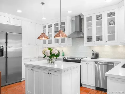 427 Giralda Avenue Coral Gables FL 33134