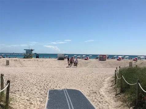 100 Lincoln Road Miami Beach FL 33139