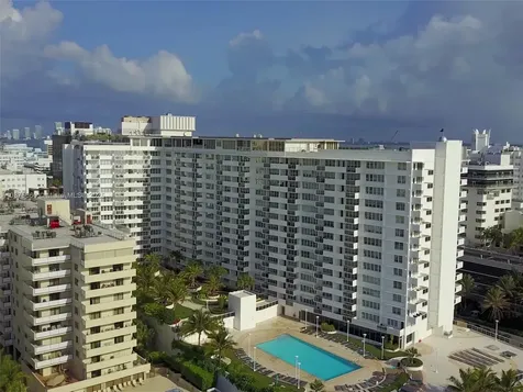 100 Lincoln Road Miami Beach FL 33139