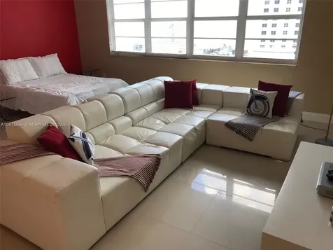 100 Lincoln Road Miami Beach FL 33139