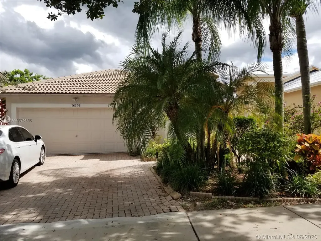 16506 Sapphire Street Weston FL 33331