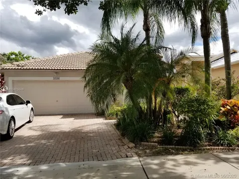 16506 Sapphire Street Weston FL 33331