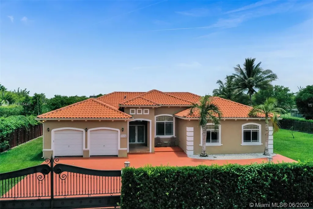 15490 SW 230th Street Miami FL 33170