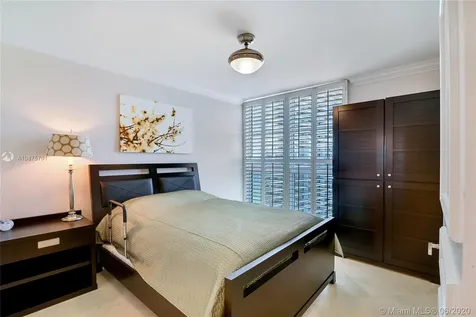 19111 Collins Avenue Sunny Isles Beach FL 33160