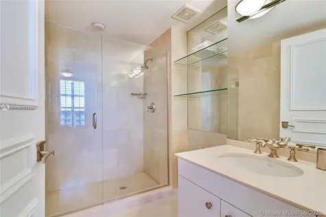 19111 Collins Avenue Sunny Isles Beach FL 33160