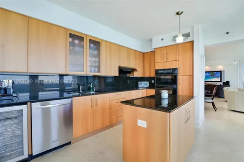 19111 Collins Avenue Sunny Isles Beach FL 33160