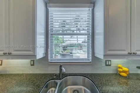 895 Tradewinds Bend Weston FL 33327