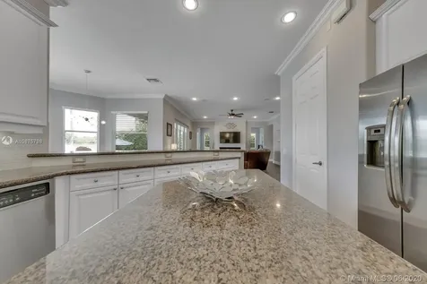 895 Tradewinds Bend Weston FL 33327