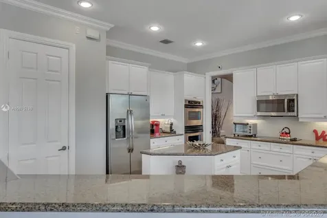 895 Tradewinds Bend Weston FL 33327