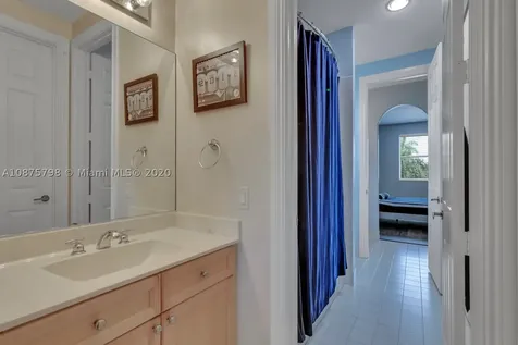 895 Tradewinds Bend Weston FL 33327