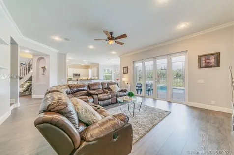 895 Tradewinds Bend Weston FL 33327
