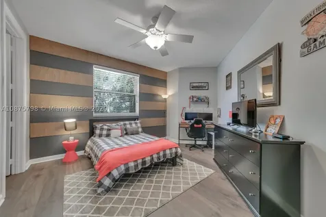 895 Tradewinds Bend Weston FL 33327