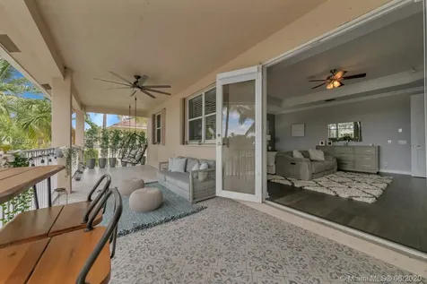 895 Tradewinds Bend Weston FL 33327