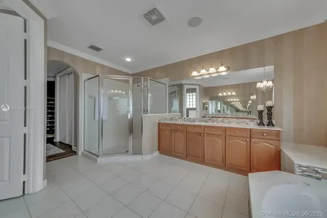 895 Tradewinds Bend Weston FL 33327