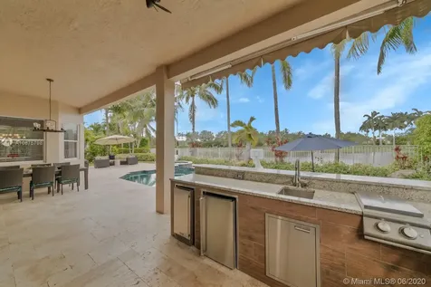 895 Tradewinds Bend Weston FL 33327
