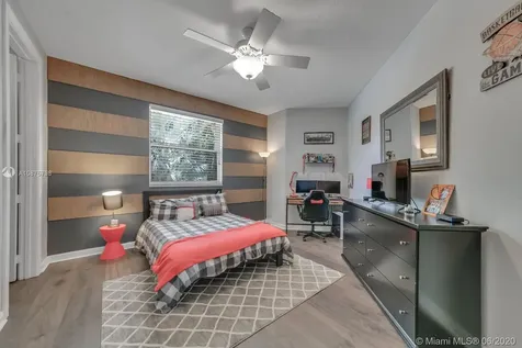 895 Tradewinds Bend Weston FL 33327