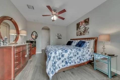 895 Tradewinds Bend Weston FL 33327