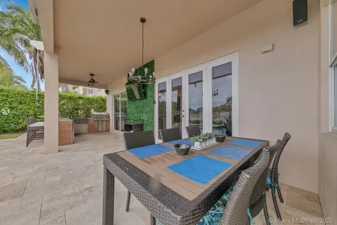 895 Tradewinds Bend Weston FL 33327