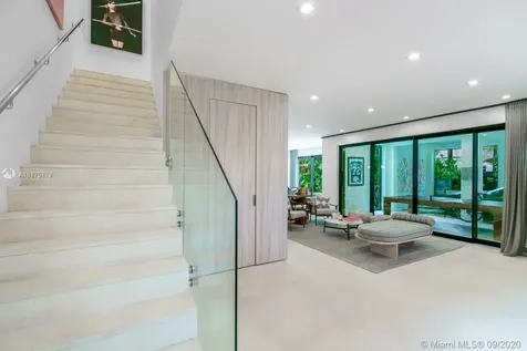 2061 N Bay Road Miami Beach FL 33140