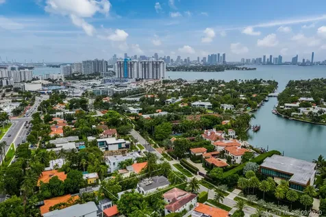 2061 N Bay Road Miami Beach FL 33140