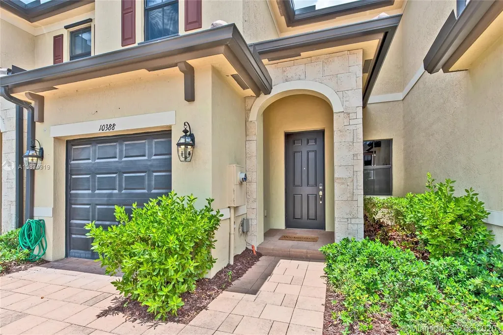 10388 W 33rd Court Hialeah FL 33018