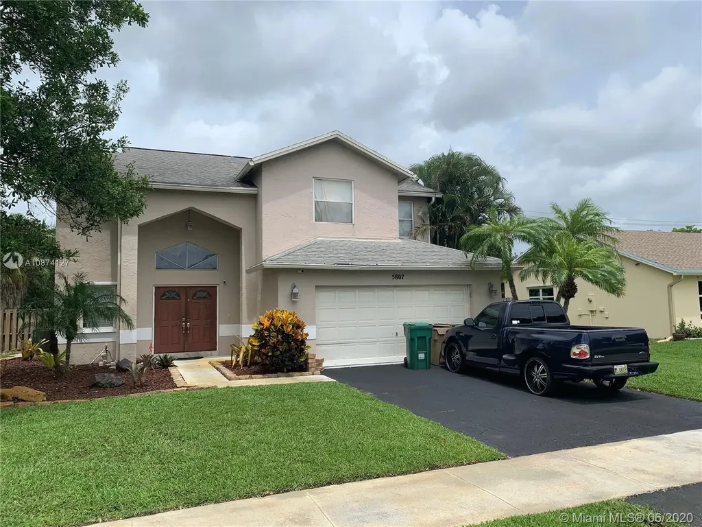 5807 SW 57th Way Davie FL 33314