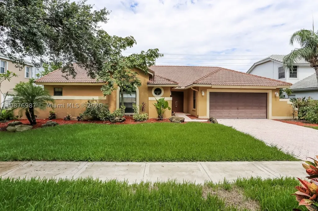 1853 NW 111th Avenue Plantation FL 33322