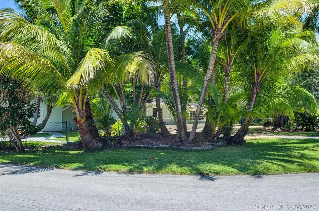 10500 SW 72nd Avenue Pinecrest FL 33156
