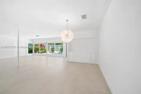 840 NE 76th Street Miami FL 33138