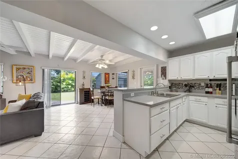 10100 Jamaica Drive Cutler Bay FL 33189