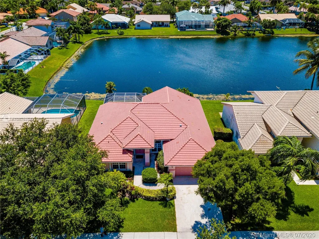 730 SW 93rd Terrace Pembroke Pines FL 33025