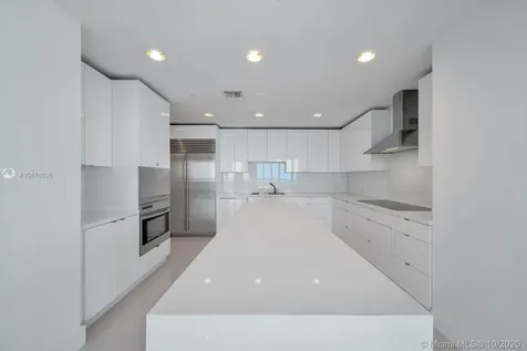 5959 Collins Avenue Miami Beach FL 33140