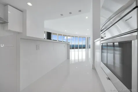 5959 Collins Avenue Miami Beach FL 33140
