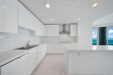 5959 Collins Avenue Miami Beach FL 33140
