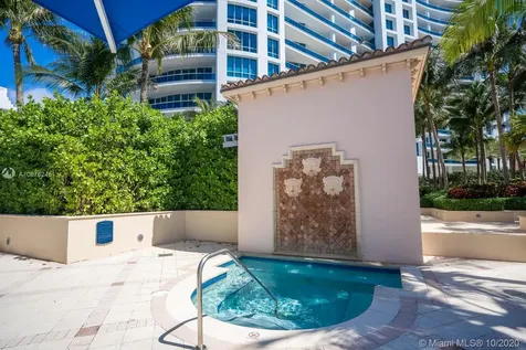 5959 Collins Avenue Miami Beach FL 33140