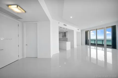 5959 Collins Avenue Miami Beach FL 33140