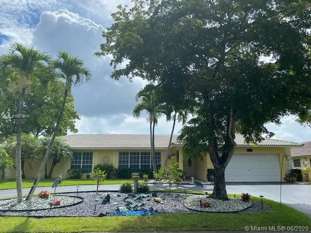 1693 NW 100th Drive Coral Springs FL 33071