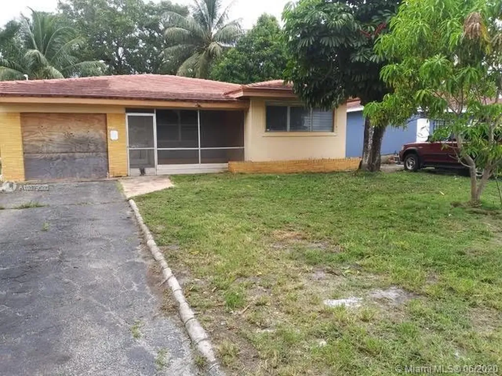 1321 NE 158th Street North Miami Beach FL 33162