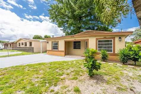 2250 NW 171st Terrace Miami Gardens FL 33056
