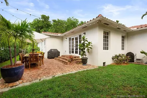 1424 Cordova Street Coral Gables FL 33134