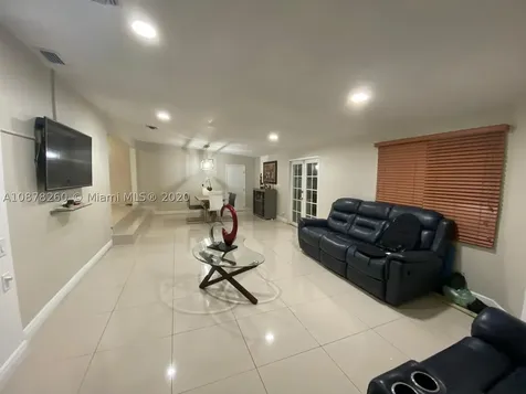 3615 NW 11th Street Miami FL 33125