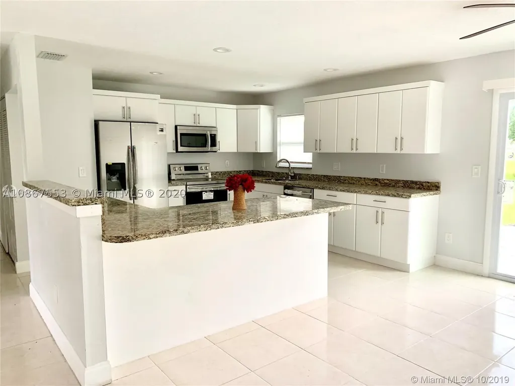473 SE Starfish Avenue Port St. Lucie FL 34983