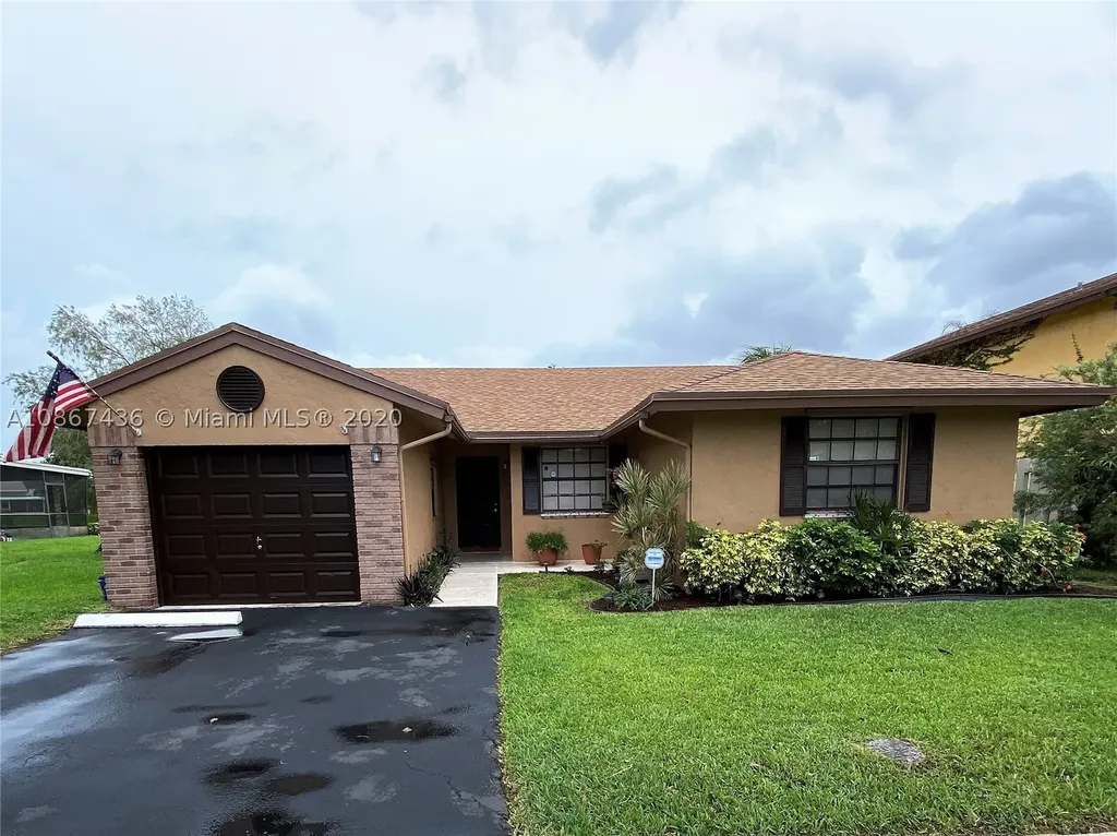 13751 Oak Ridge Drive Davie FL 33325