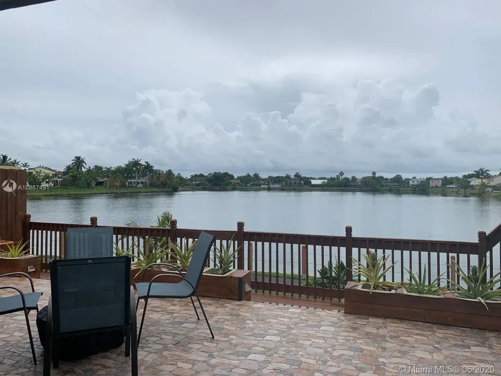 21907 SW 100th Place Cutler Bay FL 33190