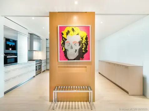 125 Ocean Drive Miami Beach FL 33139